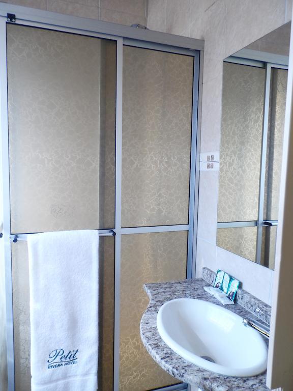 Petit Rivera Hotel חדר תמונה